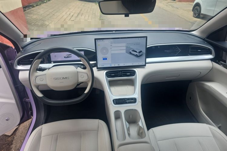 Used Geely Galaxy Geome 2026 Model 410km Exploration Edition Center Console