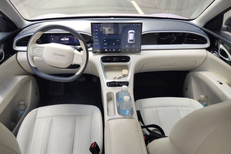 Used Geely Galaxy Geome 2026 Model 410km Exploration Edition Center Console