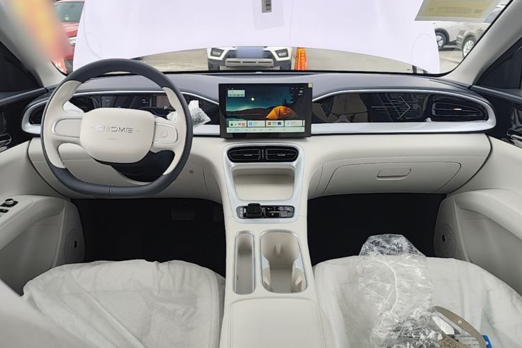 Used Geely Galaxy Geome 2026 Model 310km Youth Edition Center Console