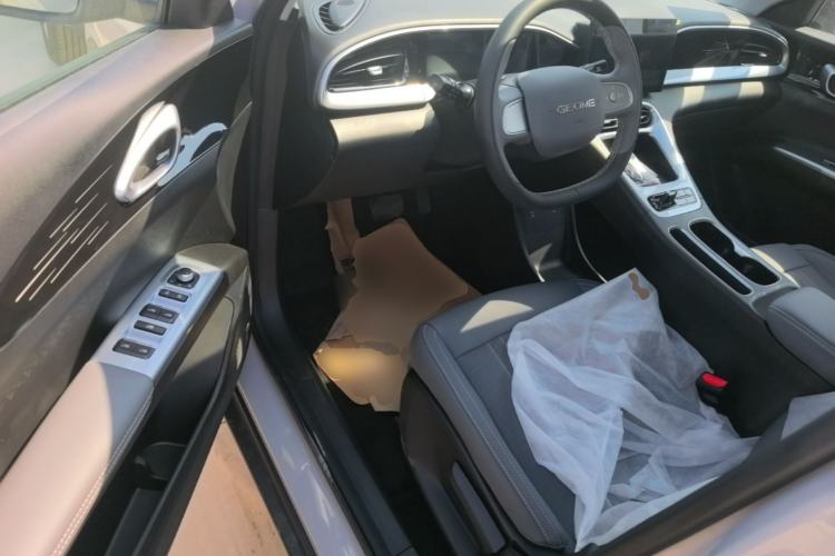 Used Geely Galaxy Geome 2026 Model 310km Youth Edition Driver Seat