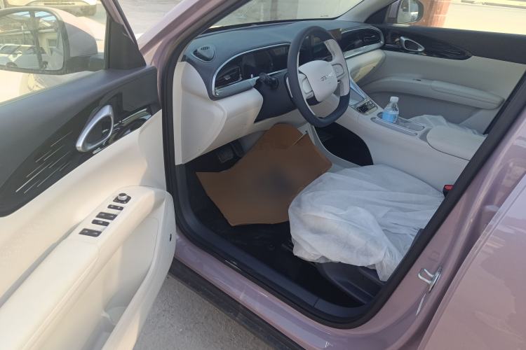 Used Geely Galaxy Geome 2026 Model 310km Youth Edition Driver Seat