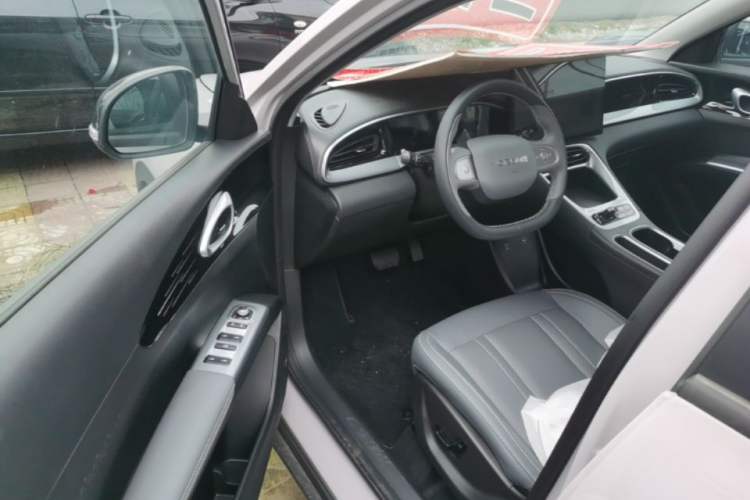 Used Geely Galaxy Geome 2026 Model 310km Dream Edition Driver Seat