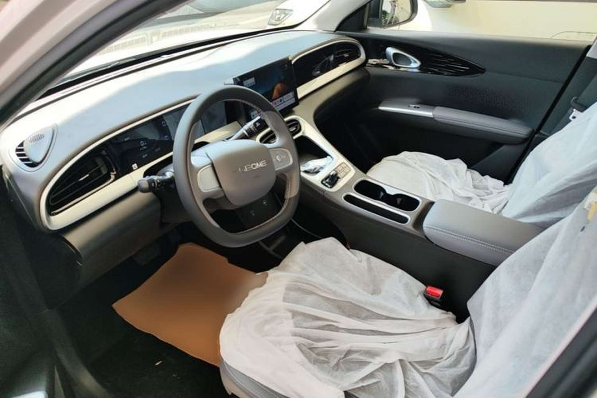 Used Geely Galaxy Geome 2026 Model 310km Youth Edition Driver Seat