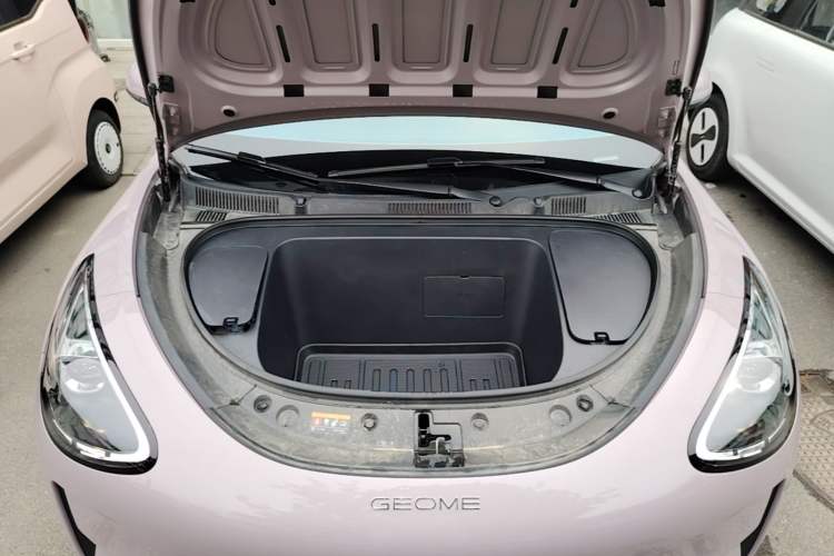 Used Geely Galaxy Geome 2026 Model 310km Youth Edition Engine Bay