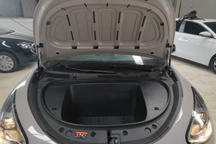 Used Geely Galaxy Geome 2026 Model 310km Youth Edition Engine Bay