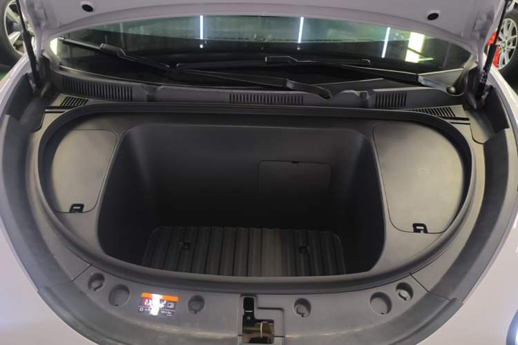 Used Geely Galaxy Geome 2026 Model 410km Freedom Edition Engine Bay