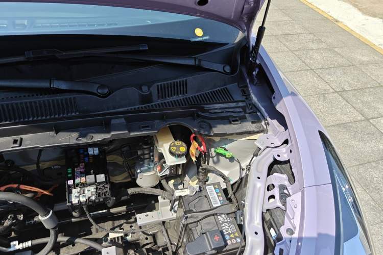 Used Geely Galaxy Geome 2026 Model 410km Freedom Edition Engine Bay Left
