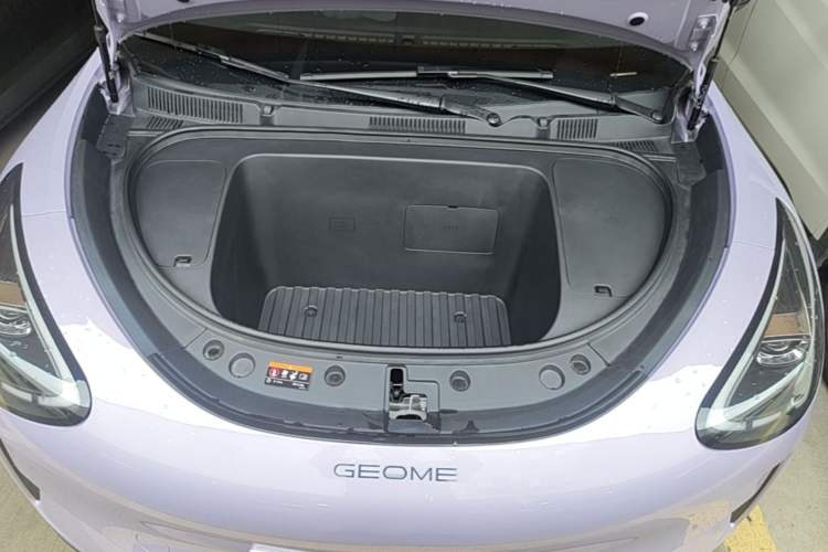 Used Geely Galaxy Geome 2026 Model 410km Exploration Edition Engine Bay