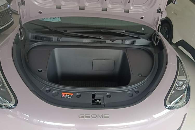 Used Geely Galaxy Geome 2026 Model 310km Youth Edition Engine Bay