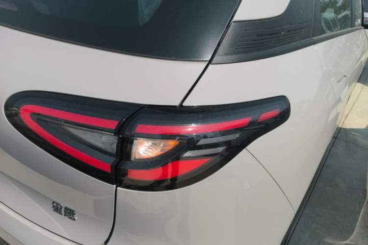 Used Geely Galaxy Geome 2026 Model 310km Youth Edition Exterior 3