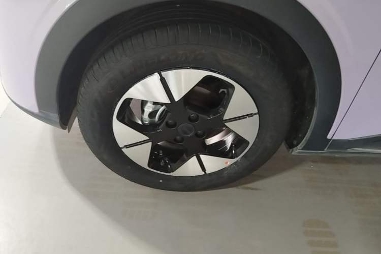 Used Geely Galaxy Geome 2026 Model 410km Exploration Edition Exterior 4