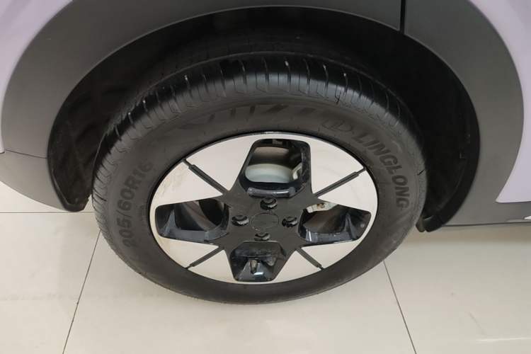 Used Geely Galaxy Geome 2026 Model 410km Exploration Edition Exterior 5