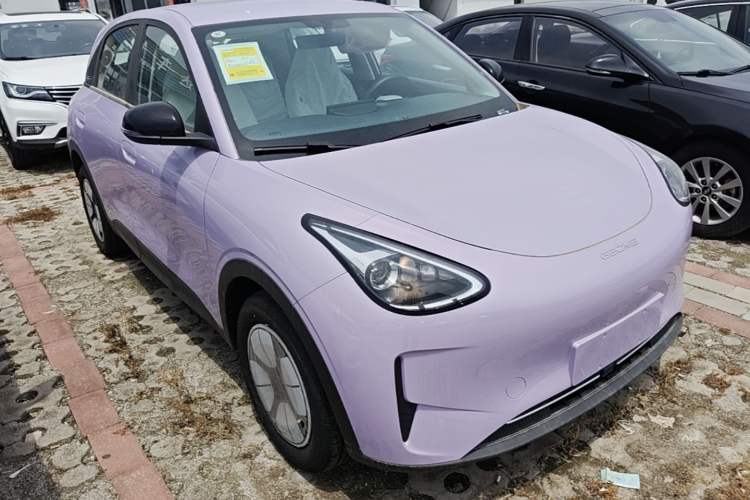 Used Geely Galaxy Geome 2026 Model 410km Carefree Edition Front Right 45 Deg