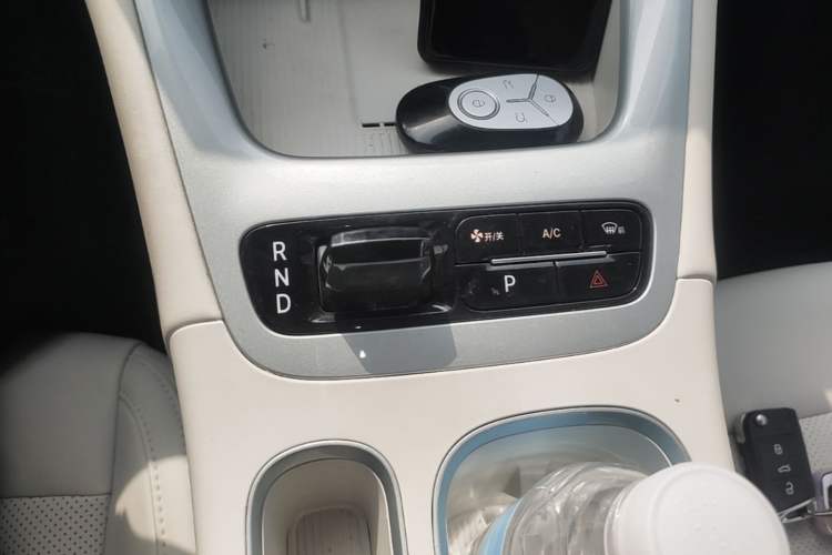 Used Geely Galaxy Geome 2026 Model 410km Exploration Edition Gear Lever
