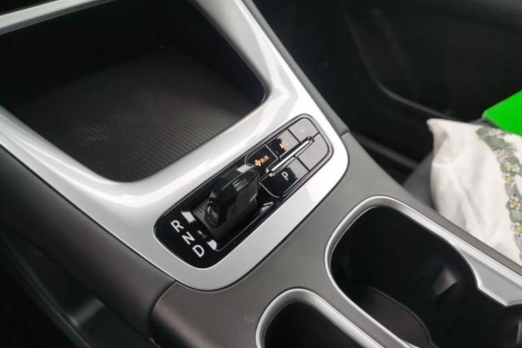 Used Geely Galaxy Geome 2026 Model 310km Dream Edition Gear Lever