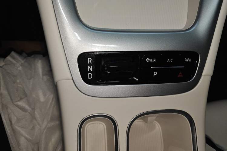 Used Geely Galaxy Geome 2026 Model 310km Dream Edition Gear Lever