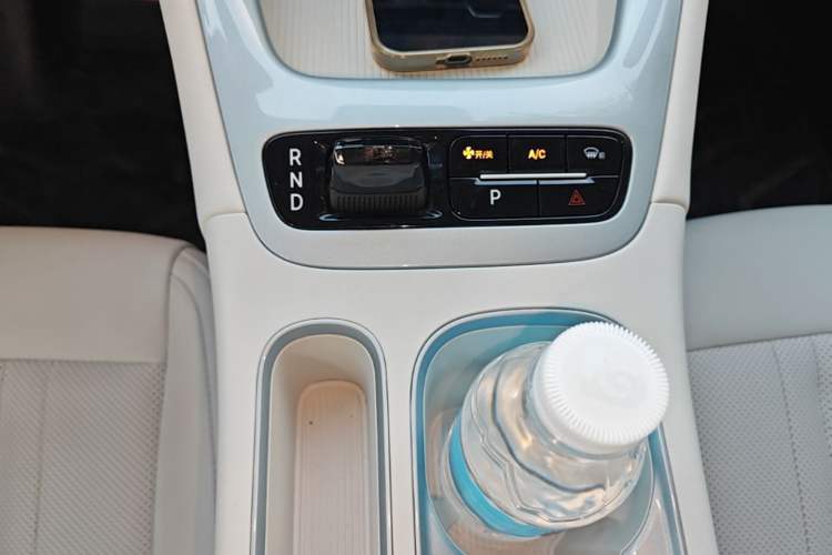 Used Geely Galaxy Geome 2026 Model 410km Exploration Edition Gear Lever