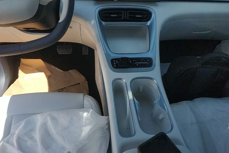 Used Geely Galaxy Geome 2026 Model 310km Youth Edition Gear Lever