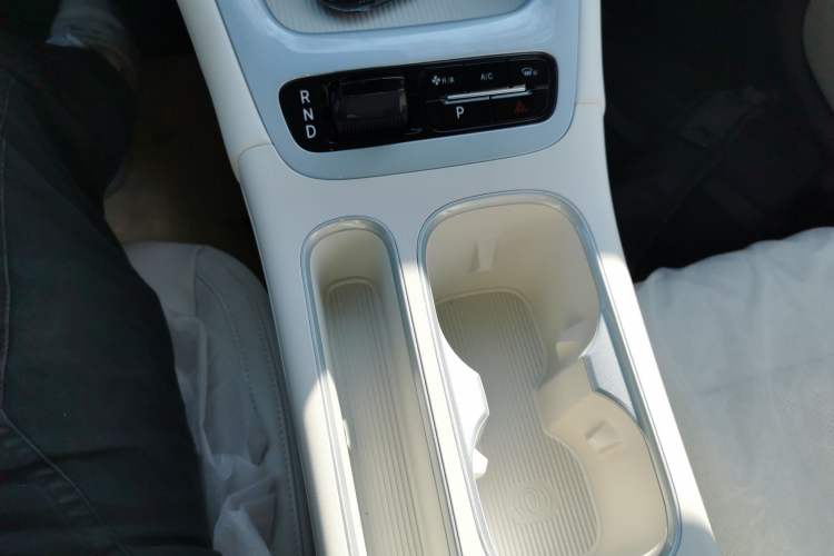 Used Geely Galaxy Geome 2026 Model 310km Dream Edition Gear Lever