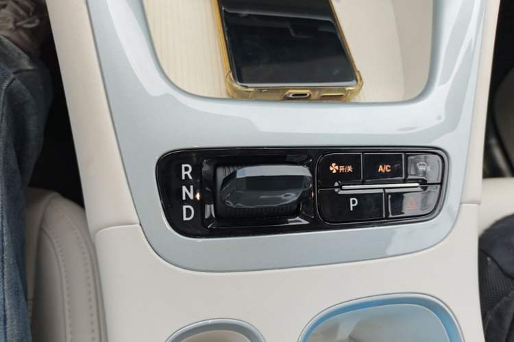 Used Geely Galaxy Geome 2026 Model 410km Exploration Edition Gear Lever
