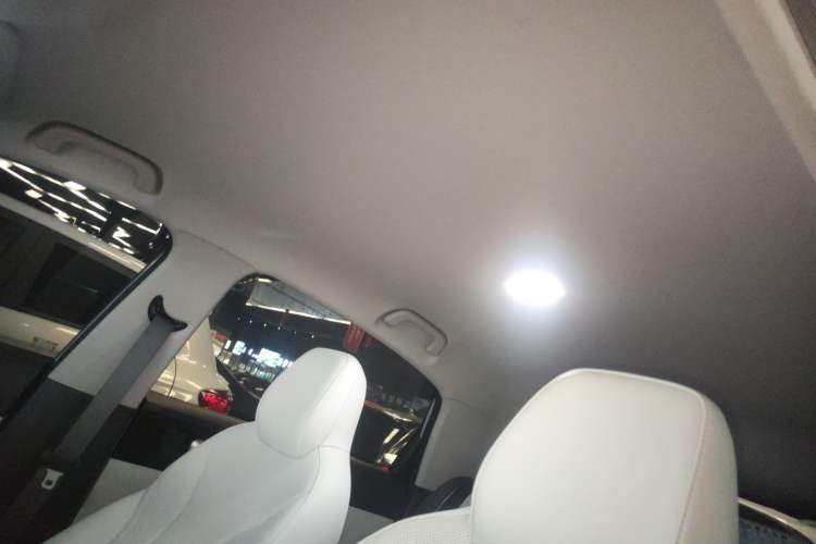 Used Geely Galaxy Geome 2026 Model 310km Dream Edition Headliner