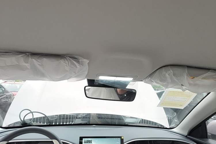 Used Geely Galaxy Geome 2026 Model 310km Youth Edition Headliner