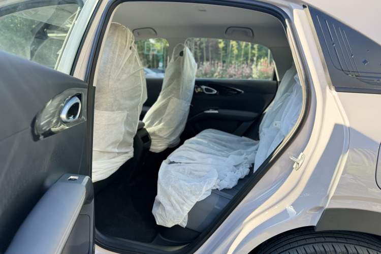Used Geely Galaxy Geome 2026 Model 310km Youth Edition Interior 2