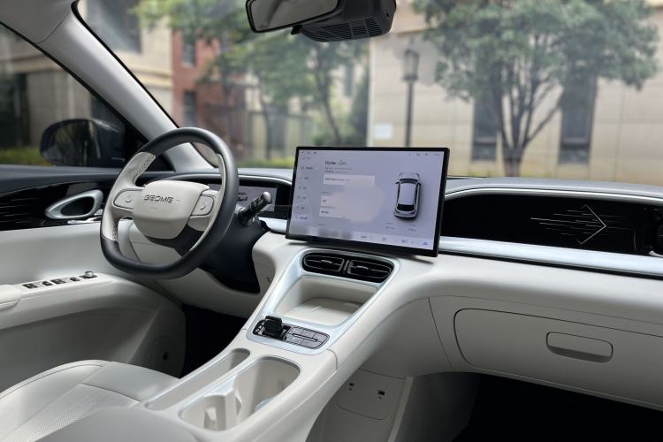 Used Geely Galaxy Geome 2026 Model 410km Exploration Edition Interior 4