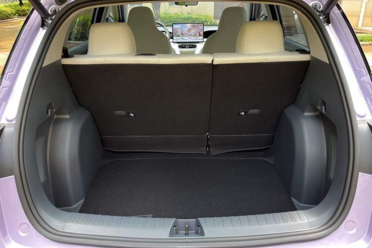 Used Geely Galaxy Geome 2026 Model 410km Exploration Edition Interior 9