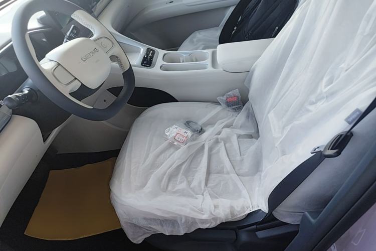 Used Geely Galaxy Geome 2026 Model 310km Youth Edition Left Front Seat