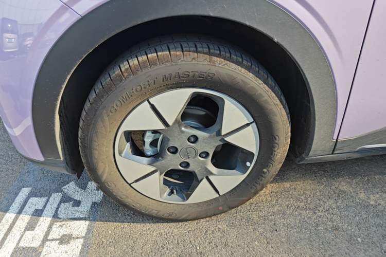 Used Geely Galaxy Geome 2026 Model 410km Exploration Edition Left Front Wheel Hub