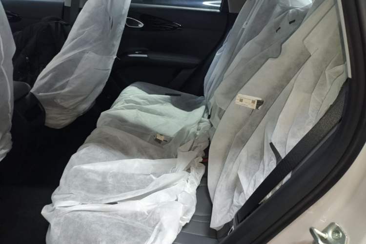 Used Geely Galaxy Geome 2026 Model 310km Youth Edition Left Rear Seat