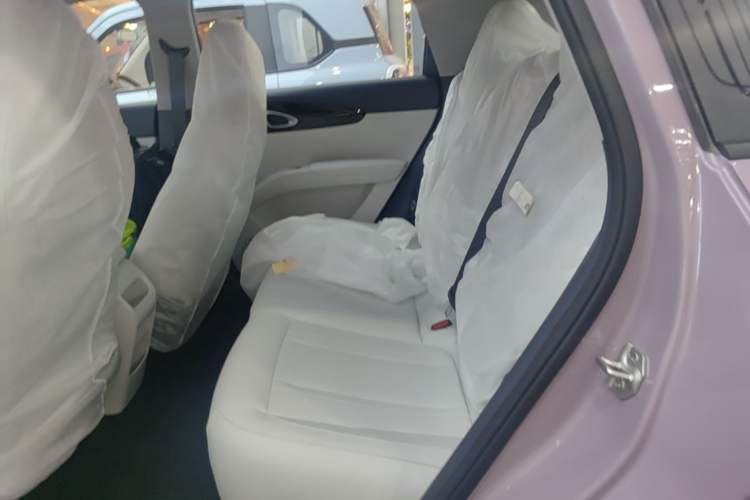 Used Geely Galaxy Geome 2026 Model 410km Freedom Edition Left Rear Seat