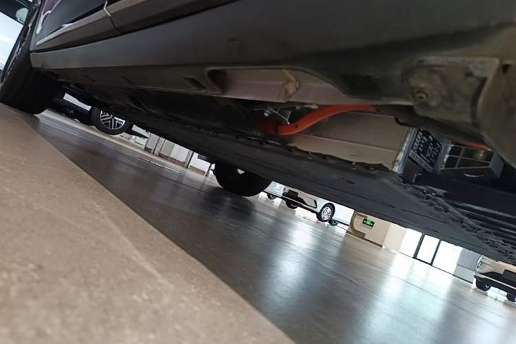 Used Geely Galaxy Geome 2026 Model 410km Exploration Edition Left Side Sill