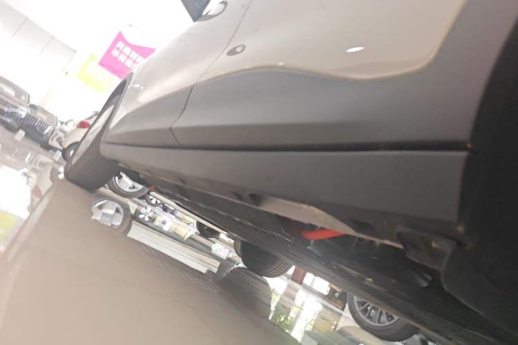 Used Geely Galaxy Geome 2026 Model 310km Youth Edition Left Side Sill