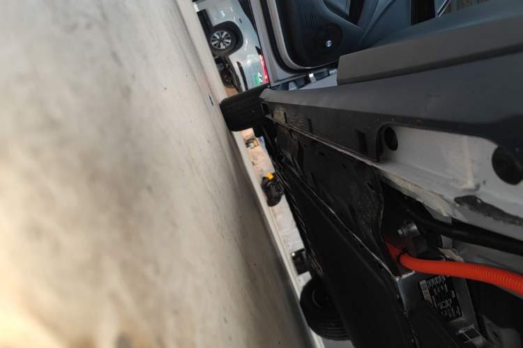 Used Geely Galaxy Geome 2026 Model 310km Youth Edition Left Side Sill