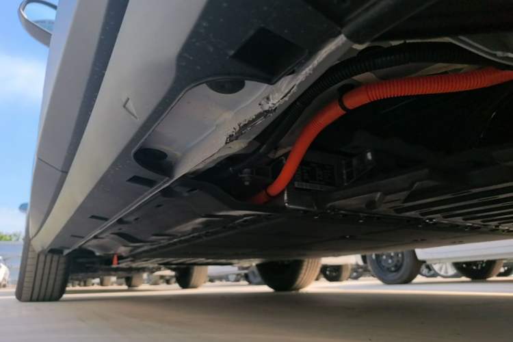 Used Geely Galaxy Geome 2026 Model 310km Youth Edition Left Side Sill