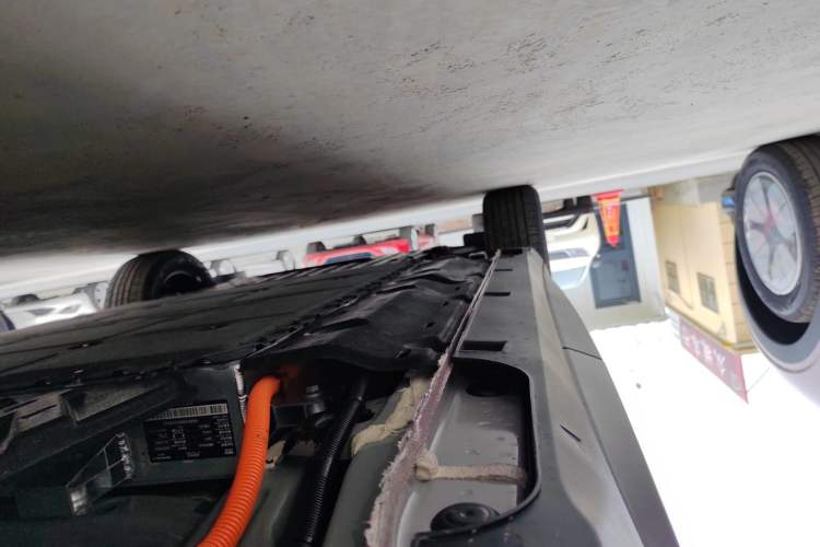 Used Geely Galaxy Geome 2026 Model 310km Youth Edition Left Side Sill
