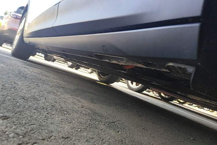 Used Geely Galaxy Geome 2026 Model 310km Youth Edition Left Side Sill