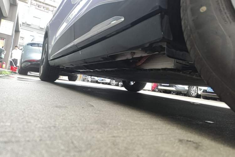 Used Geely Galaxy Geome 2026 Model 410km Exploration Edition Left Side Sill
