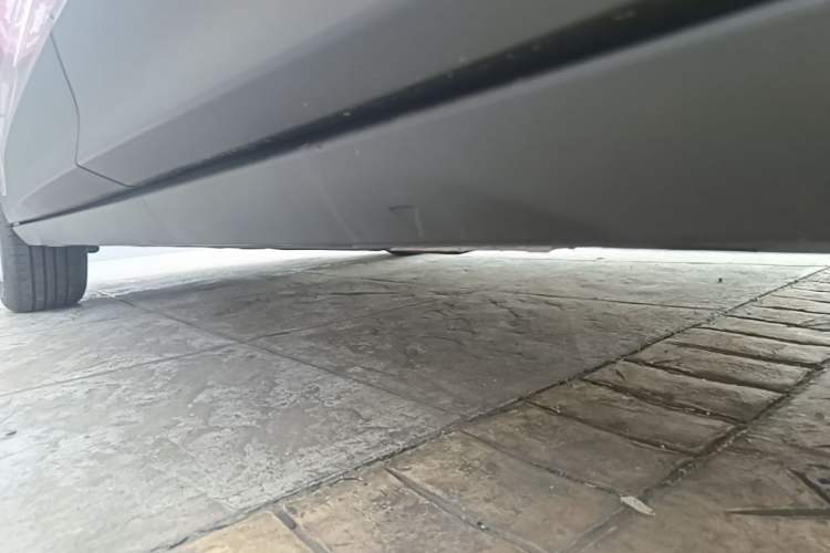 Used Geely Galaxy Geome 2026 Model 310km Youth Edition Left Side Sill