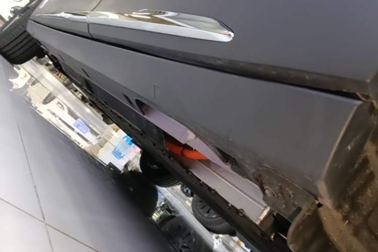 Used Geely Galaxy Geome 2026 Model 410km Exploration Edition Left Side Sill