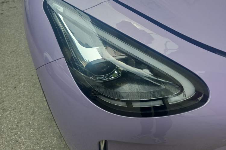 Used Geely Galaxy Geome 2026 Model 410km Exploration Edition Right Front Headlight