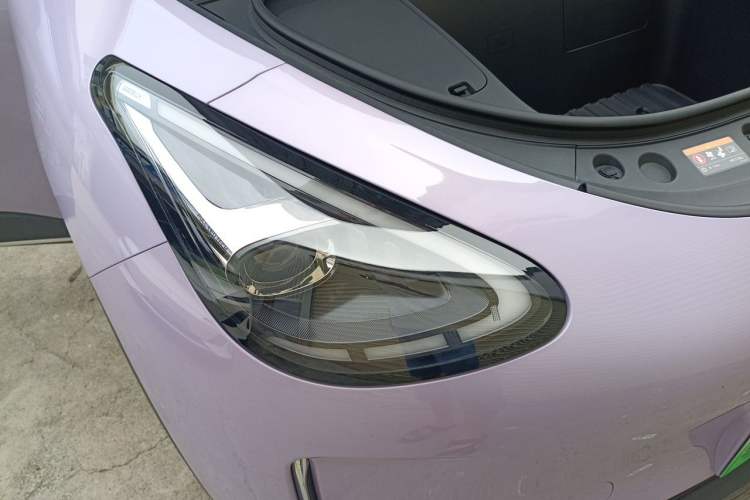 Used Geely Galaxy Geome 2026 Model 410km Exploration Edition Right Front Headlight