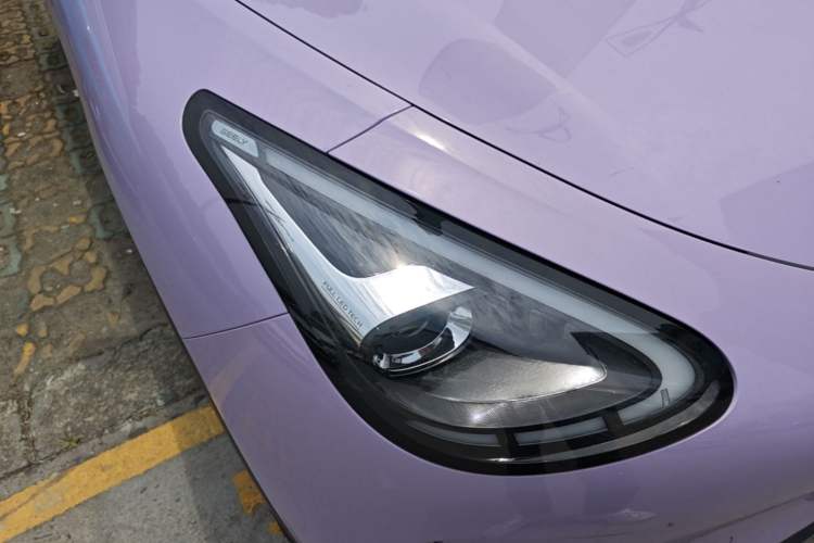 Used Geely Galaxy Geome 2026 Model 410km Exploration Edition Right Front Headlight