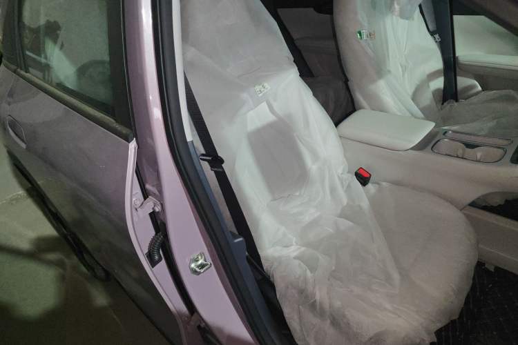 Used Geely Galaxy Geome 2026 Model 310km Dream Edition Right Front Seat