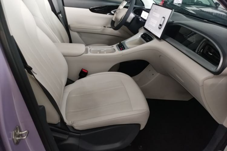 Used Geely Galaxy Geome 2026 410km Wind-Riding Edition Right Front Seat