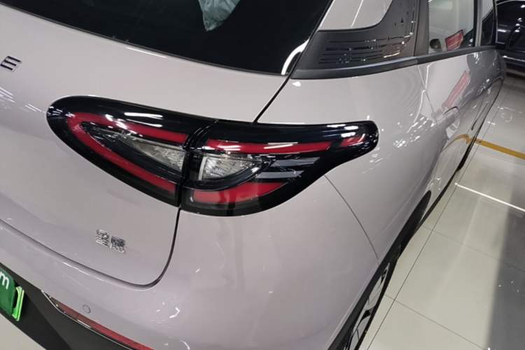 Used Geely Galaxy Geome 2026 Model 310km Youth Edition Right Rear Taillight