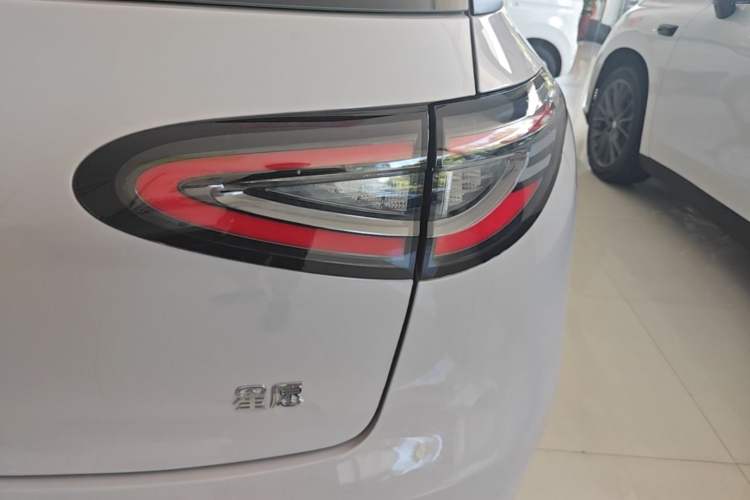 Used Geely Galaxy Geome 2026 Model 310km Youth Edition Right Rear Taillight