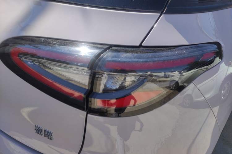 Used Geely Galaxy Geome 2026 Model 410km Carefree Edition Right Rear Taillight